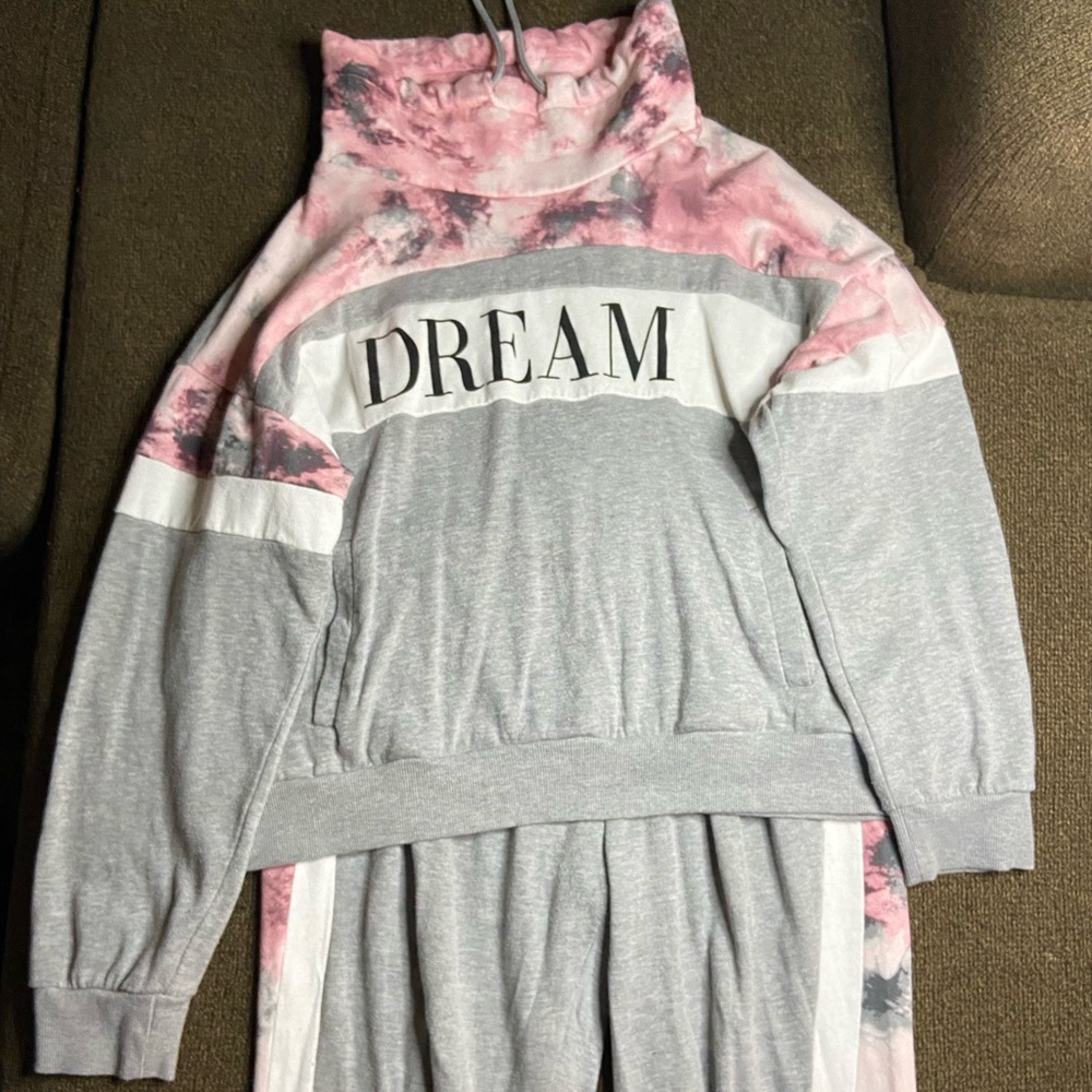 Women’s SweatSuit